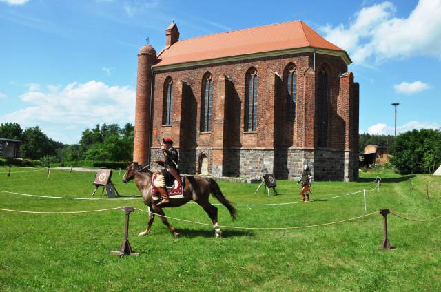 Kirche St. Stanislaus Kostka in Chwarszczany (Kapelle der Tempelritter)