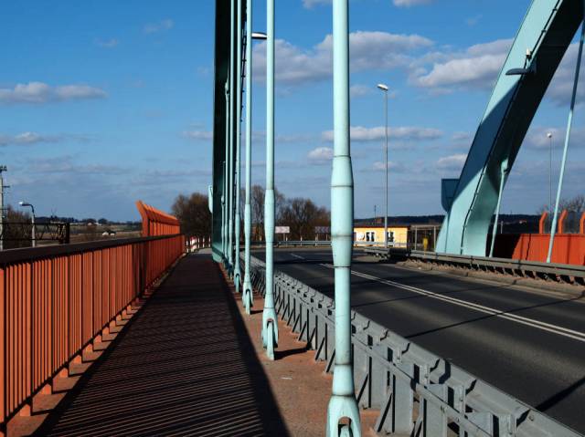 The overpass above the railway tracks.