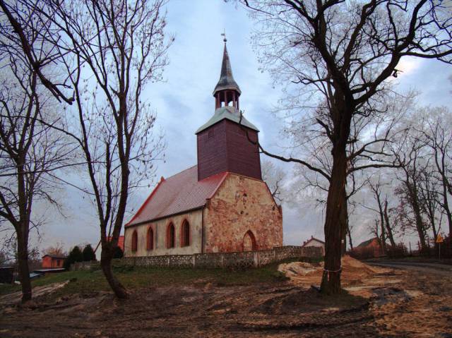 Pfarrkirche von St. Theresia vom Kinde Jesus in Kluki