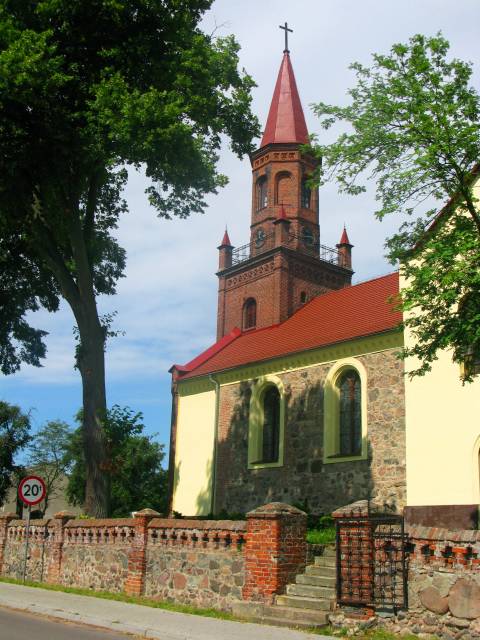 Die Kirche in Warnica
